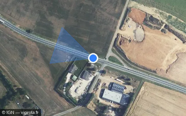 Vue satellite de l'emplacement du radar fixe à Saint-Luperce sur D 923