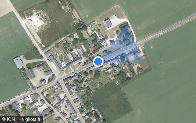 Vue satellite de l'emplacement du radar fixe à Orgères-en-Beauce sur D 927