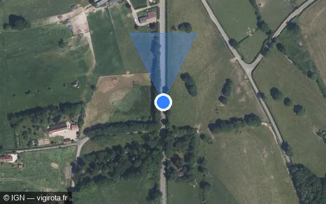 Vue satellite de l'emplacement du radar fixe à Saint-Martin-des-Pézerits sur D 932