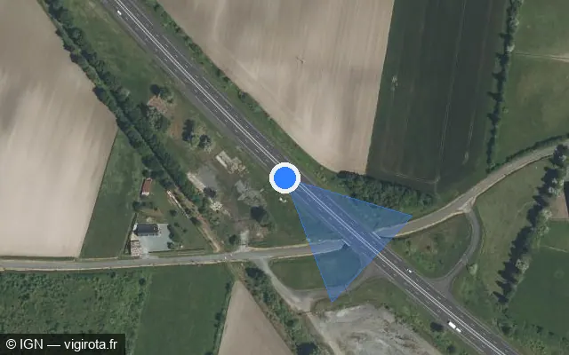 Vue satellite de l'emplacement du radar discriminant à Blou sur A 85 / E 60 / Autoroute de la Vallée de la Loire