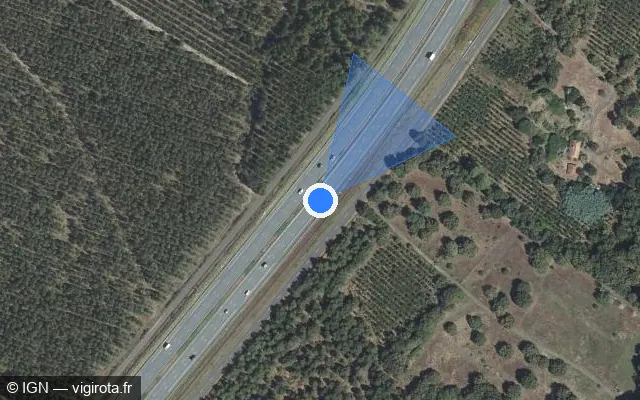 Vue satellite de l'emplacement du radar discriminant à Escource sur A 63 / E 05 / E 70 / Autoroute des Landes