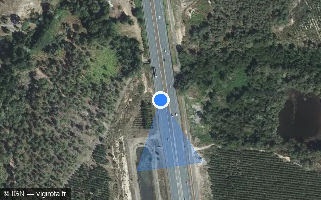 Vue satellite de l'emplacement du radar discriminant à Saugnac-et-Muret sur A 63 / E 05 / E 70 / Autoroute des Landes