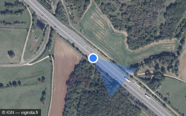 Vue satellite de l'emplacement du radar discriminant à Bessey-en-Chaume sur A 6 / E 15 / E 60 / Autoroute du Soleil