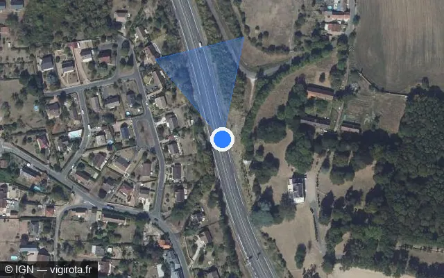 Vue satellite de l'emplacement du radar discriminant à Varennes-Vauzelles sur A 77 / L'Autoroute de l'Arbre