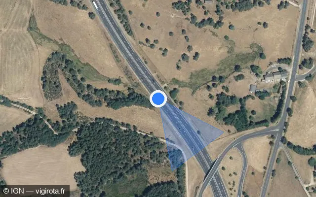 Vue satellite de l'emplacement du radar discriminant à Peyre en Aubrac sur A 75 / E 11 / La Méridienne