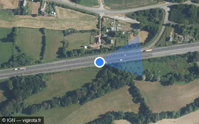 Vue satellite de l'emplacement du radar discriminant à Belle-Isle-en-Terre sur N 12 / E 50