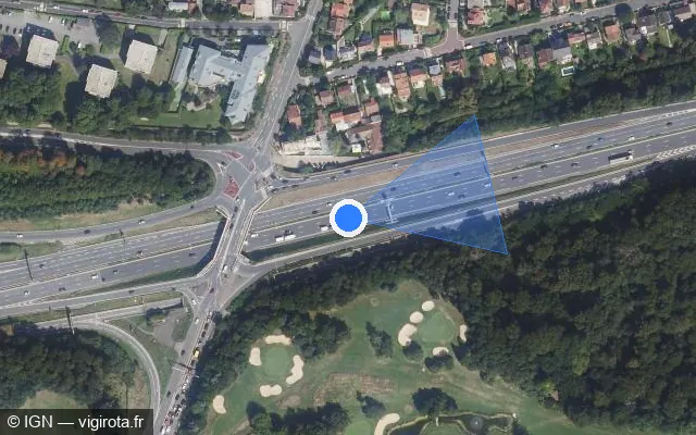 Vue satellite de l'emplacement du radar discriminant à Vaucresson sur A 13 / E 05 / Autoroute de Normandie