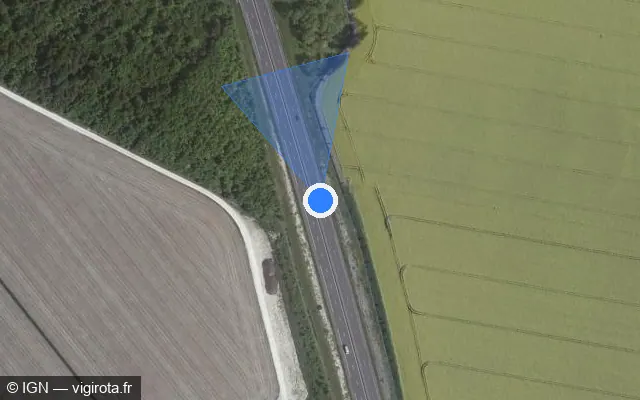 Vue satellite de l'emplacement du radar discriminant à Mailly-le-Camp sur A 26 / E 17 / Autoroute des Anglais
