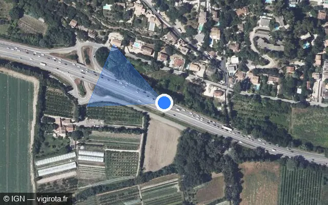 Vue satellite de l'emplacement du radar discriminant à Les Angles sur D 6100