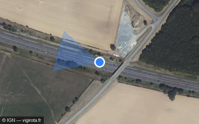 Vue satellite de l'emplacement du radar discriminant à Vaiges sur A 81 / E 50 / L'Armoricaine