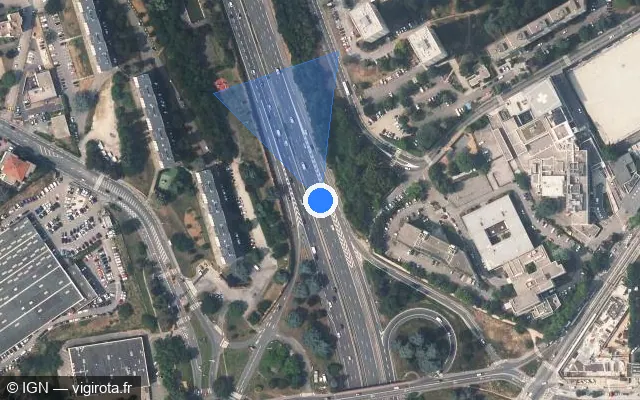 Vue satellite de l'emplacement du radar discriminant à Écully sur M 6 / Autoroute du Soleil