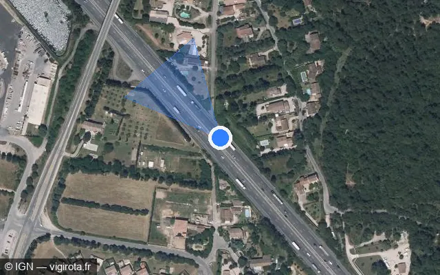 Vue satellite de l'emplacement du radar discriminant à Orange sur A 7 / E 714 / Autoroute du Soleil