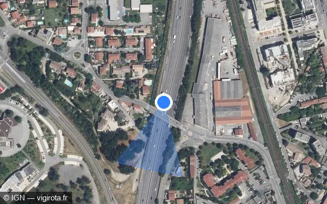 Vue satellite de l'emplacement du radar discriminant à Bourg-lès-Valence sur A 7 / E 15 / Autoroute du Soleil