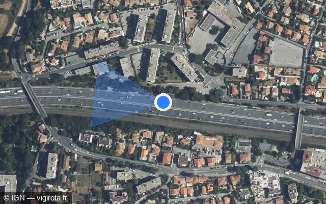 Vue satellite de l'emplacement du radar discriminant à Cagnes-sur-Mer sur A 8 / E 80 / La Provençale
