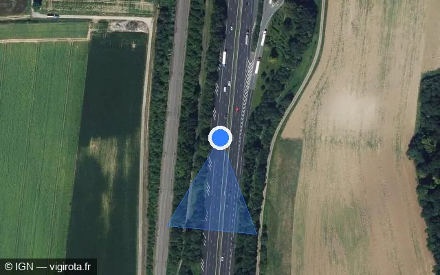 Vue satellite de l'emplacement du radar discriminant à Feuillères sur A 1 / E 15 / E 19 / Autoroute du Nord