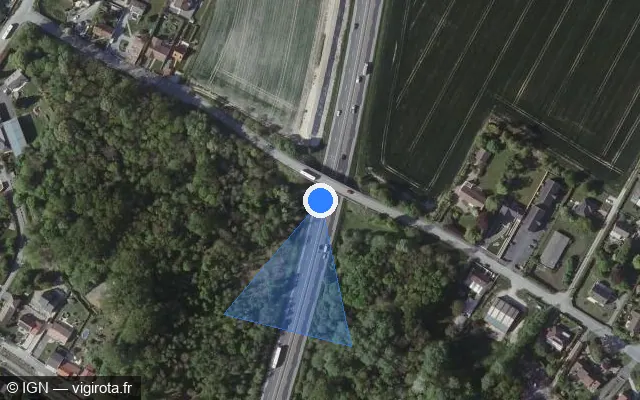 Vue satellite de l'emplacement du radar de vitesse moyenne à Isles-sur-Suippe sur N 51 / E 46 / E 420 / L'Ardennaise