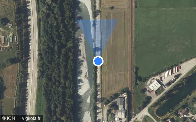 Vue satellite de l'emplacement du radar fixe à Les Chavannes-en-Maurienne sur D 1006