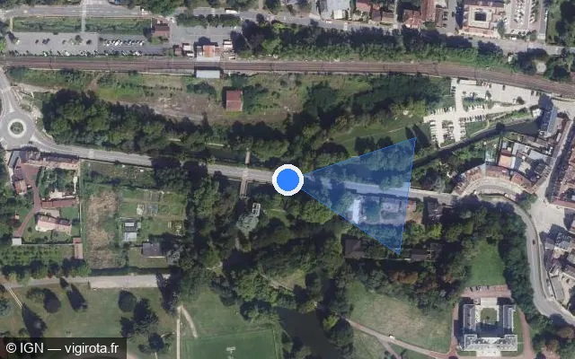 Vue satellite de l'emplacement du radar fixe à Jouy-en-Josas sur Rue de la Libération / D 446