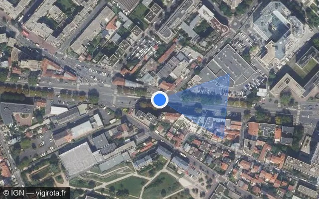 Vue satellite de l'emplacement du radar fixe à Nanterre sur Avenue Georges Clemenceau / D 913