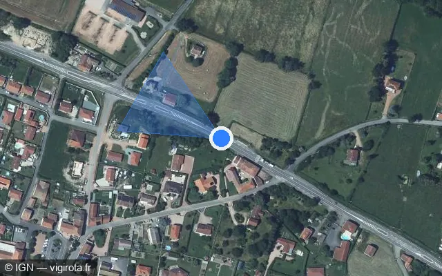Vue satellite de l'emplacement du radar fixe à Saint-Forgeux-Lespinasse sur Route de Paris / N 7