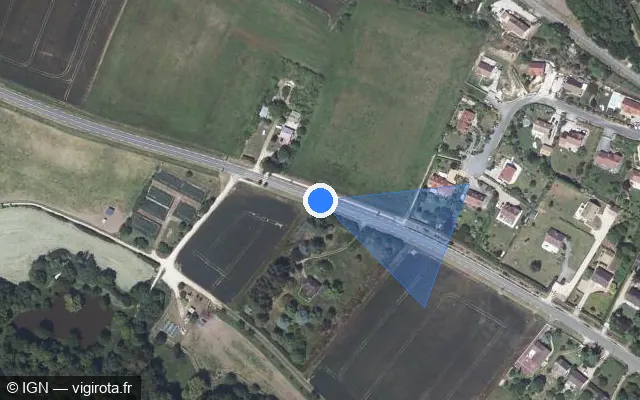 Vue satellite de l'emplacement du radar tourelle à Saint-Ouen-Marchefroy sur Rue de Normandie