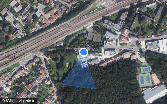 Vue satellite de l'emplacement du radar fixe à Viroflay sur A 86 / Duplex A86