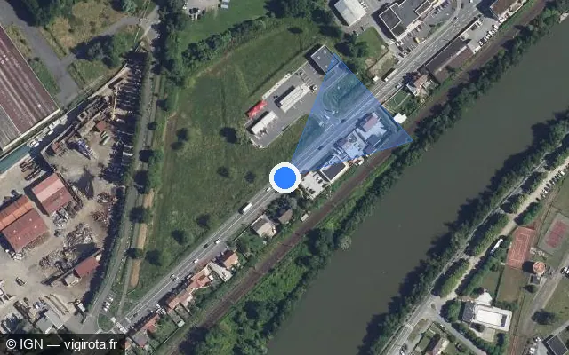 Vue satellite de l'emplacement du radar tourelle à Clairoix sur Rue de la République / D 932