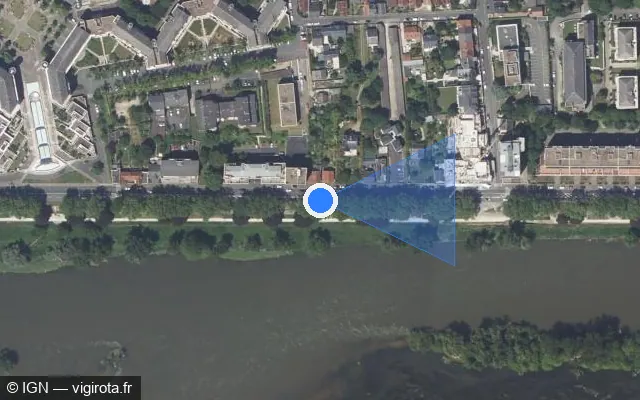 Vue satellite de l'emplacement du radar tourelle à Saint-Jean-de-la-Ruelle sur Quai de la Madeleine