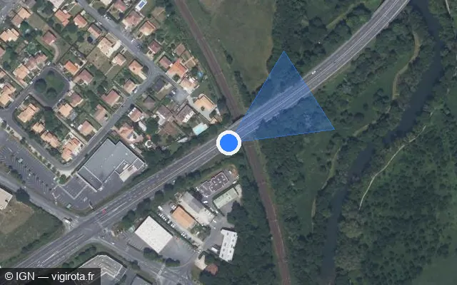 Vue satellite de l'emplacement du radar tourelle à Saint-Benoît sur Rocade Ouest / D 162