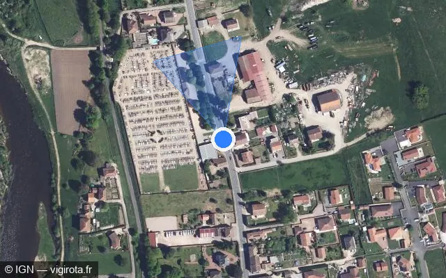 Vue satellite de l'emplacement du radar tourelle à Pouilly-sous-Charlieu sur Rue de la République / D 482
