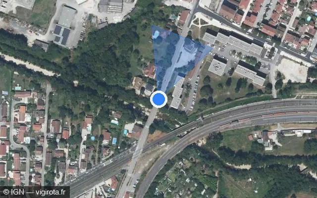 Vue satellite de l'emplacement du radar tourelle à Saint-Denis-en-Bugey sur Avenue de la Libération / D 5