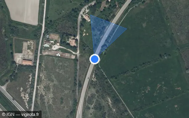 Vue satellite de l'emplacement du radar tourelle à Saintes-Maries-de-la-Mer sur Route du Château d'Avignon / D 570