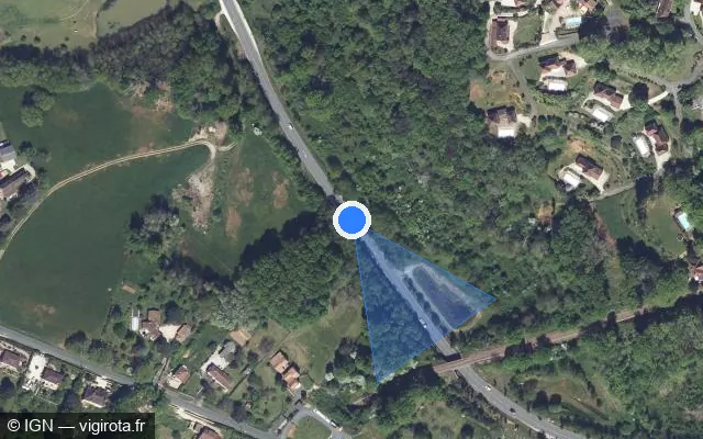 Vue satellite de l'emplacement du radar tourelle à Sarlat-la-Canéda sur Avenue du Colonel Beltrame / D 704