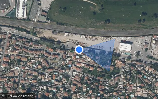 Vue satellite de l'emplacement du radar tourelle à La Penne-sur-Huveaune sur Boulevard de la Barasse / D 8n