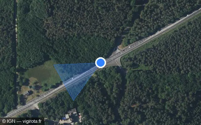 Vue satellite de l'emplacement du radar fixe à Saint-Benoît-la-Forêt sur Route de Tours / D 751