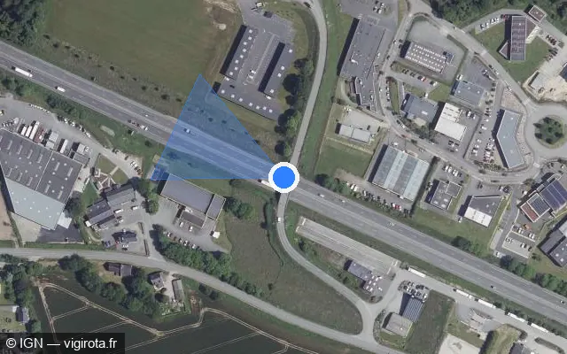 Vue satellite de l'emplacement du radar fixe à Baye sur N 165 / E 60 / Voie Express de Nantes à Brest