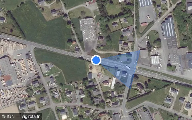 Vue satellite de l'emplacement du radar fixe à Saint-Hilaire-du-Harcouët sur Route Nationale / D 976