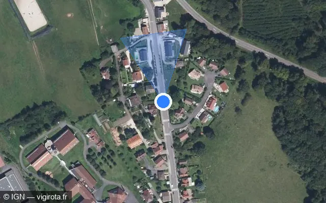 Vue satellite de l'emplacement du radar fixe à Luxeuil-les-Bains sur Rue de Grammont / D 64E