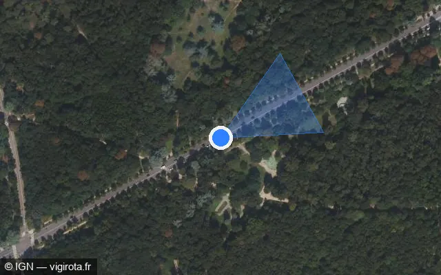 Vue satellite de l'emplacement du radar fixe à Neuilly-sur-Seine sur Allée de Longchamp