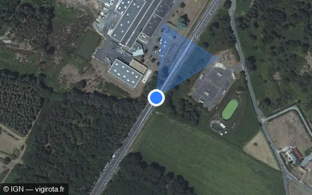 Vue satellite de l'emplacement du radar fixe à La Fontaine-Saint-Martin sur Voie de la Liberté / D 323