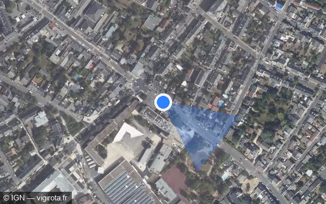 Vue satellite de l'emplacement du radar de feu rouge à Bourges sur Rue Jean Baffier / D 2076