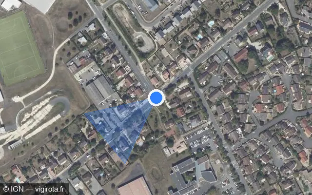 Vue satellite de l'emplacement du radar de feu rouge à Bourges sur Route de Saint-Michel / D 33