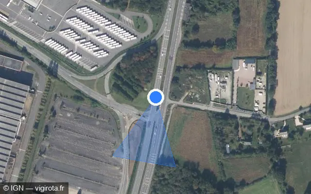 Vue satellite de l'emplacement du radar de feu rouge à Chartres-de-Bretagne sur D 837