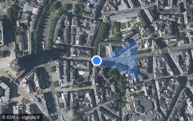Vue satellite de l'emplacement du radar de feu rouge à Nantes sur Rue de l'Hôtel de Ville
