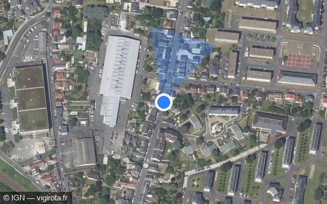 Vue satellite de l'emplacement du radar de feu rouge à Fleury-les-Aubrais sur Rue du Faubourg Saint-Vincent