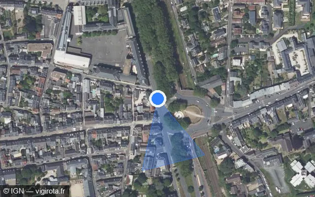 Vue satellite de l'emplacement du radar de feu rouge à Saint-Jean-le-Blanc sur Boulevard Saint-Euverte