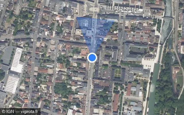 Vue satellite de l'emplacement du radar de feu rouge à Montargis sur Rue Jean Jaurès / D 2107