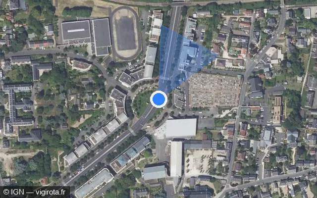 Vue satellite de l'emplacement du radar de feu rouge à Saint-Jean-le-Blanc sur Avenue Jean Zay