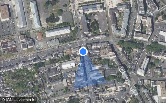 Vue satellite de l'emplacement du radar de feu rouge à Saint-Jean-de-la-Ruelle sur Rue du Faubourg Bannier