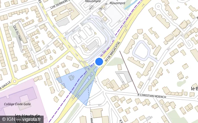 Vue plan de l'emplacement du radar de feu rouge à Essey-lès-Nancy sur Avenue de Brigachtal